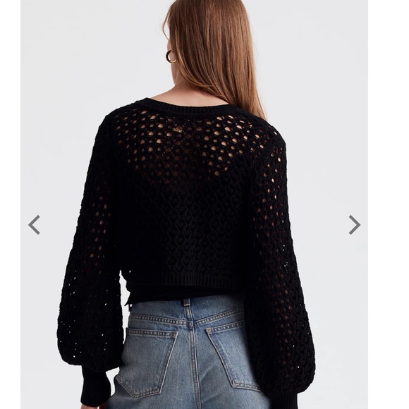 TORI CROCHET BLOUSON SLEEVE CROPPED CARDIGAN - Picture 3 of 5